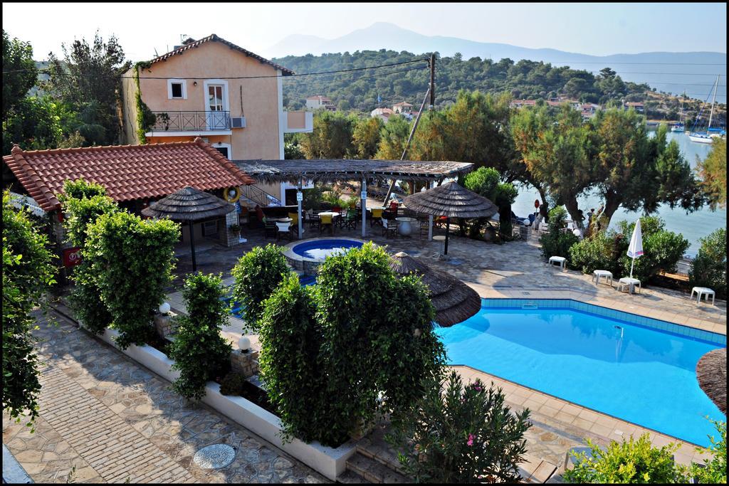 Posidonio Hotel Klima  Екстериор снимка